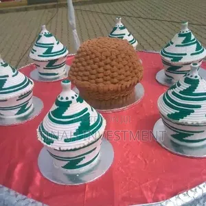 Cakes With Give Away