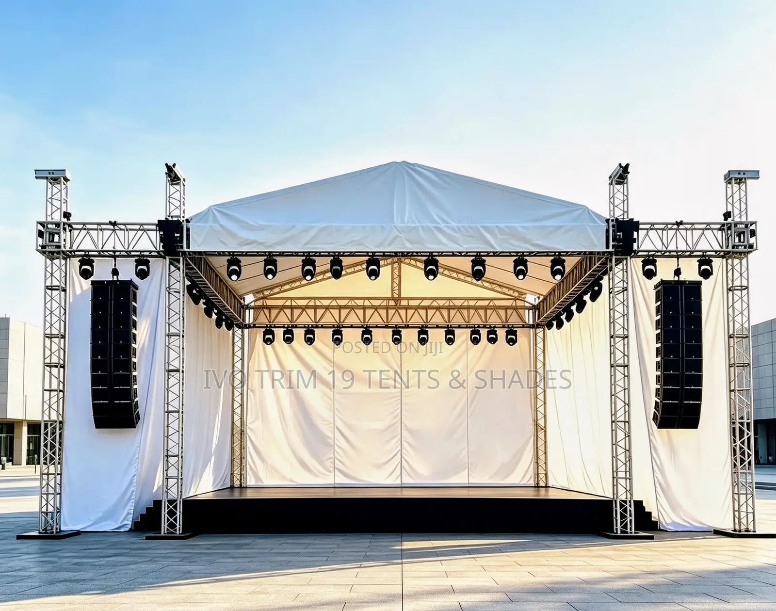 Box-Truss Stage Roof System With Integrated Lighting