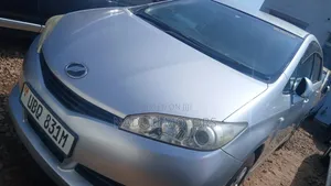 Toyota Wish 2010 Silver
