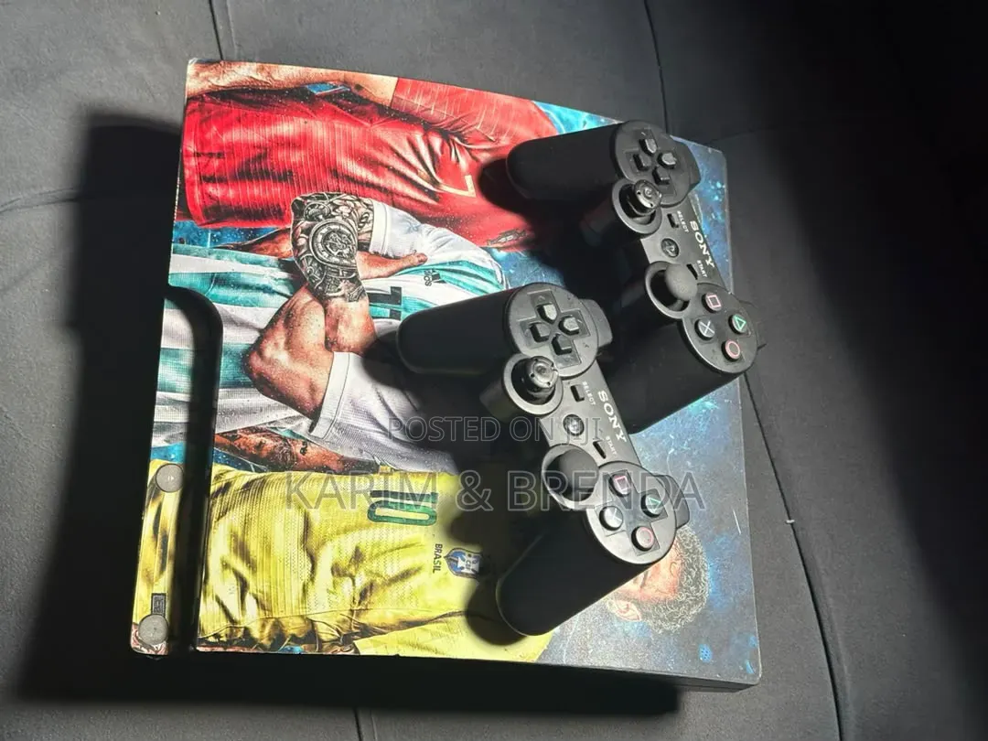 Ps 3 Slim(Play Station) 10 Games 2 Controllers