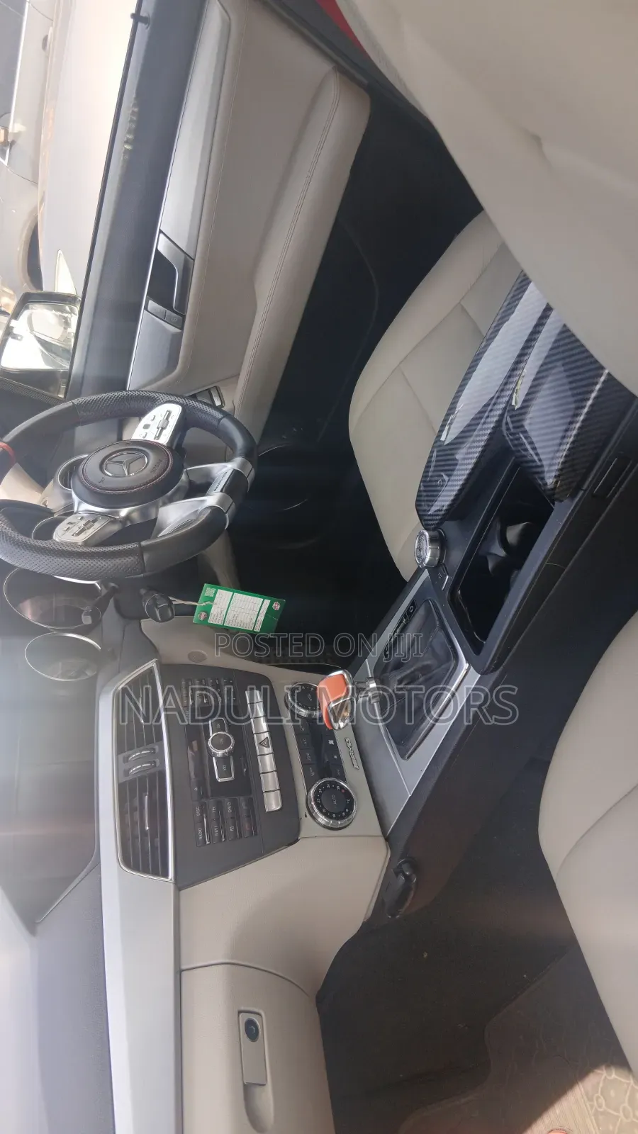 Mercedes-Benz C200 2011 Black