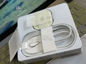 iPhone Type-C 35W Fast Charger  + FREE SIM Ejector Pin 