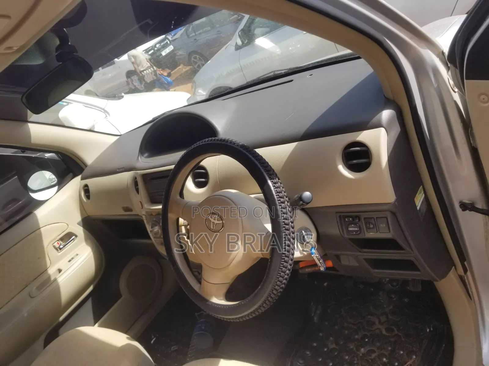 Toyota Sienta 1.5 AWD 2007 Silver