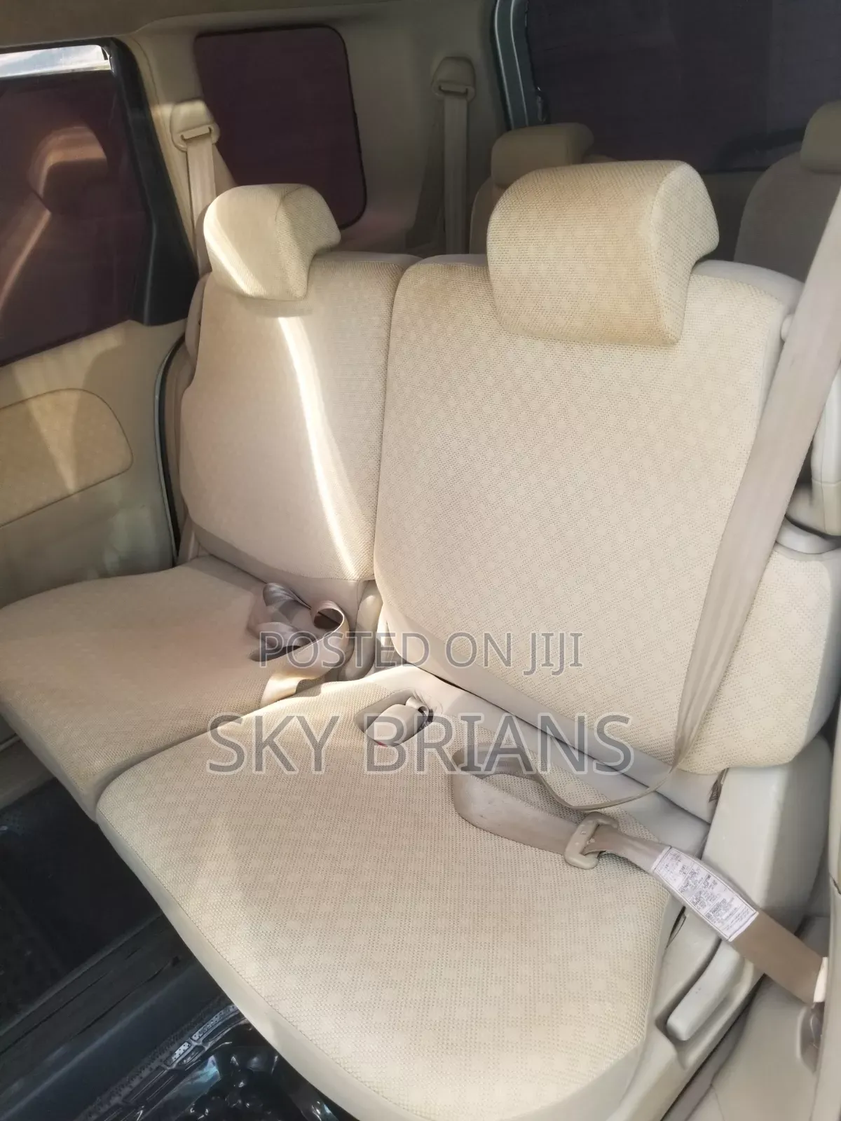 Toyota Sienta 1.5 AWD 2007 Silver