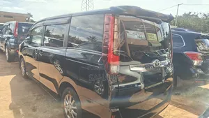 Toyota Noah 2015 Black