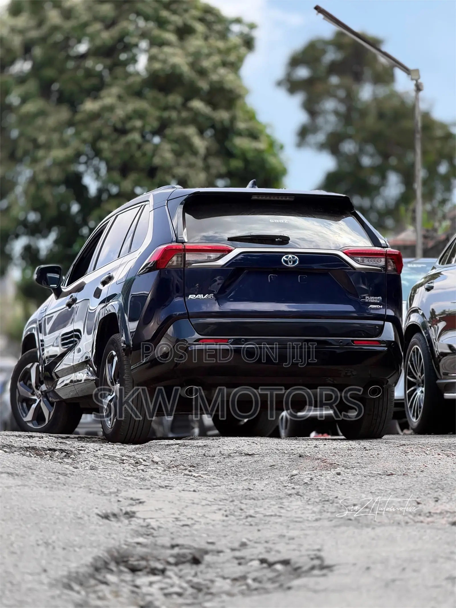 Toyota RAV4 2022 Blue