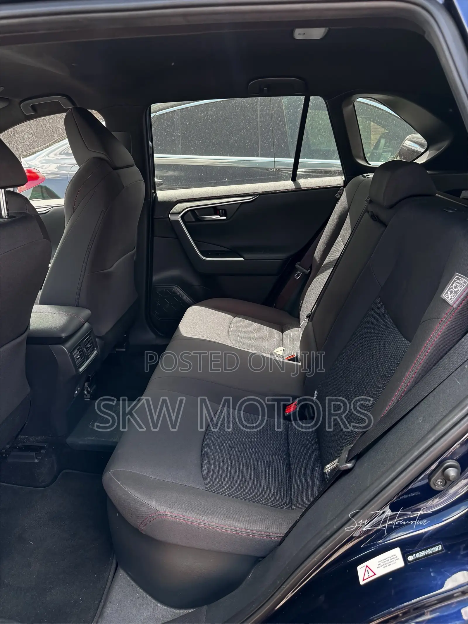Toyota RAV4 2022 Blue