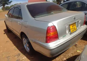 Toyota Progress 1999 Silver