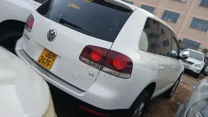 Volkswagen Touareg 2009 White