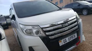 Toyota Noah 2016 White