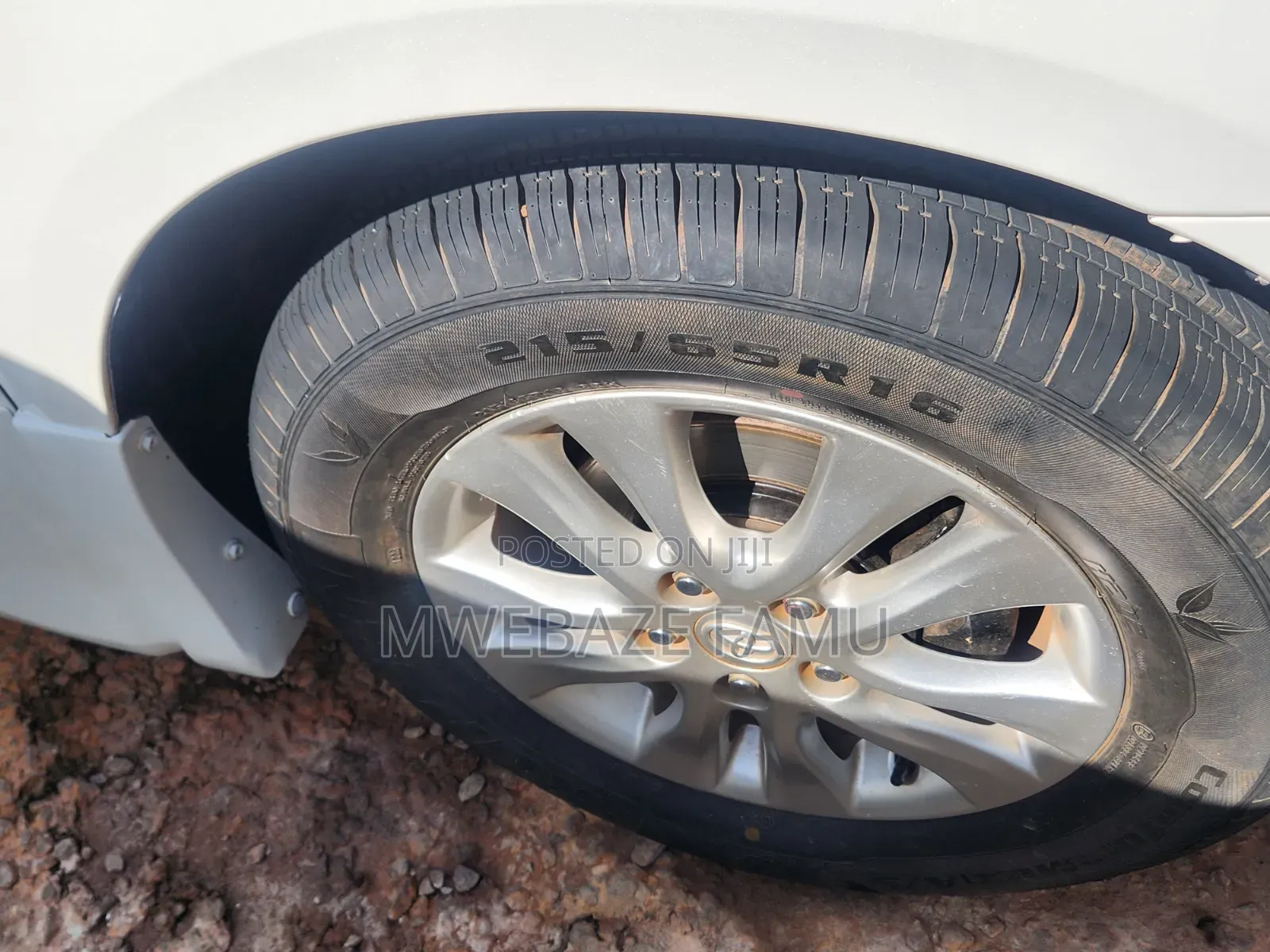Toyota Noah 2012 White