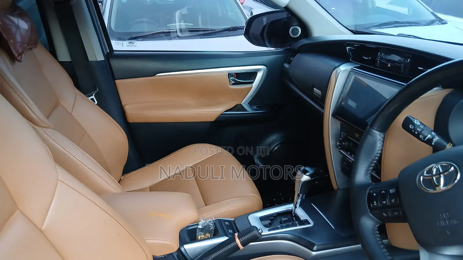 Toyota Fortuner 2018 Silver