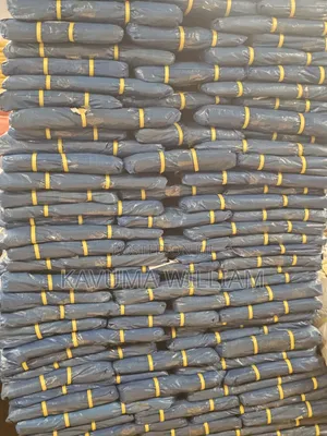 Lynox Tarpaulin for Rain and Sunshine Proof