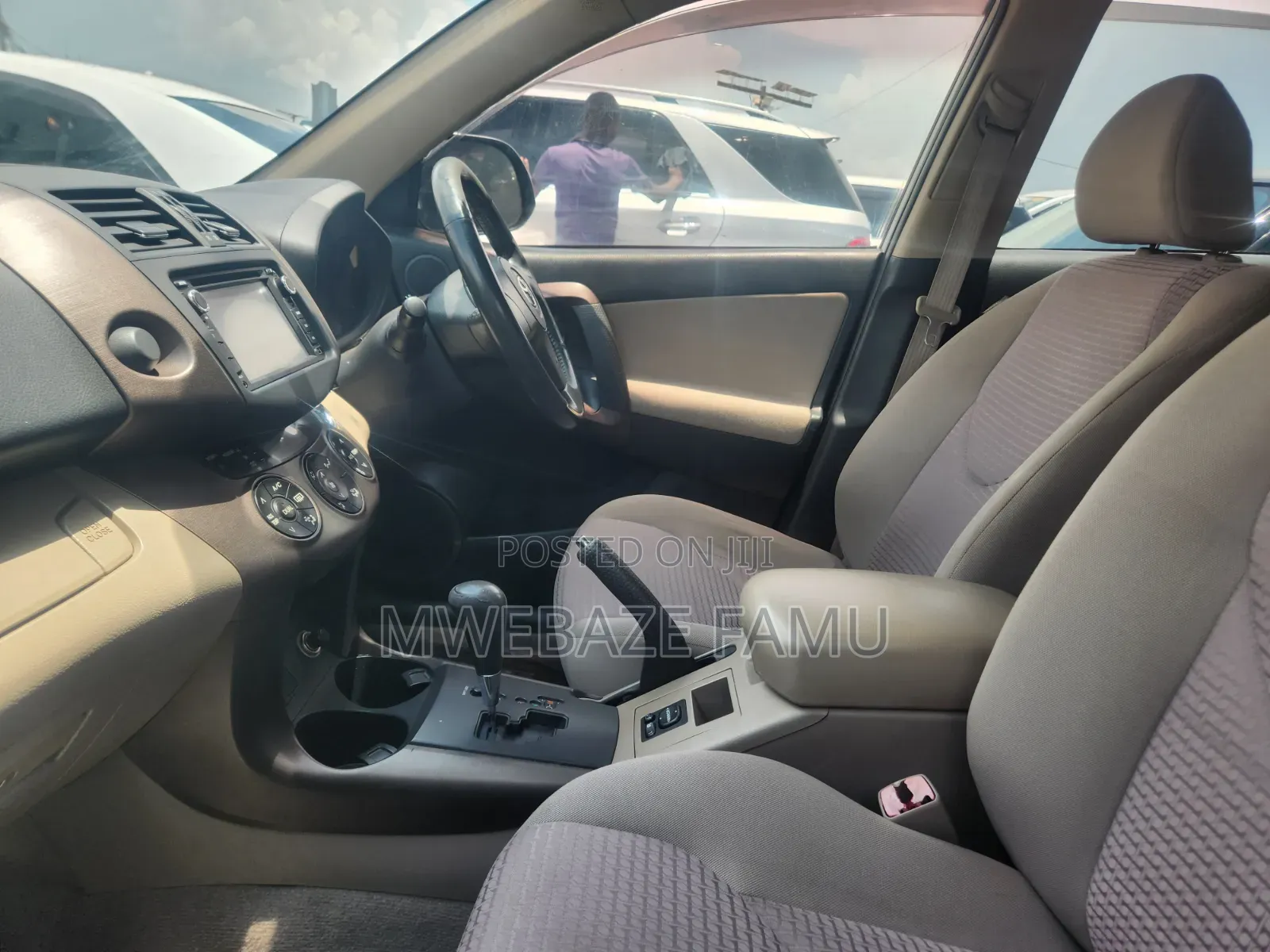 Toyota Vanguard 2010
