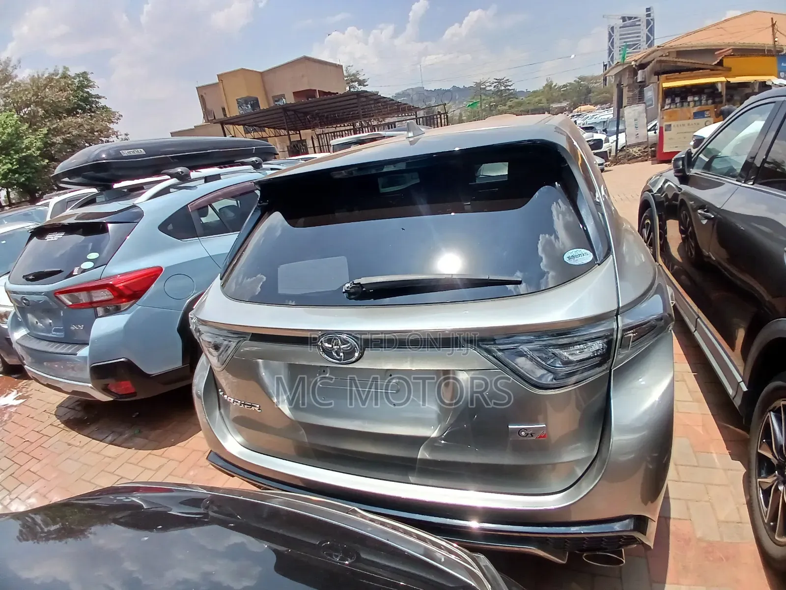 Toyota Harrier 2.0 2017 Silver