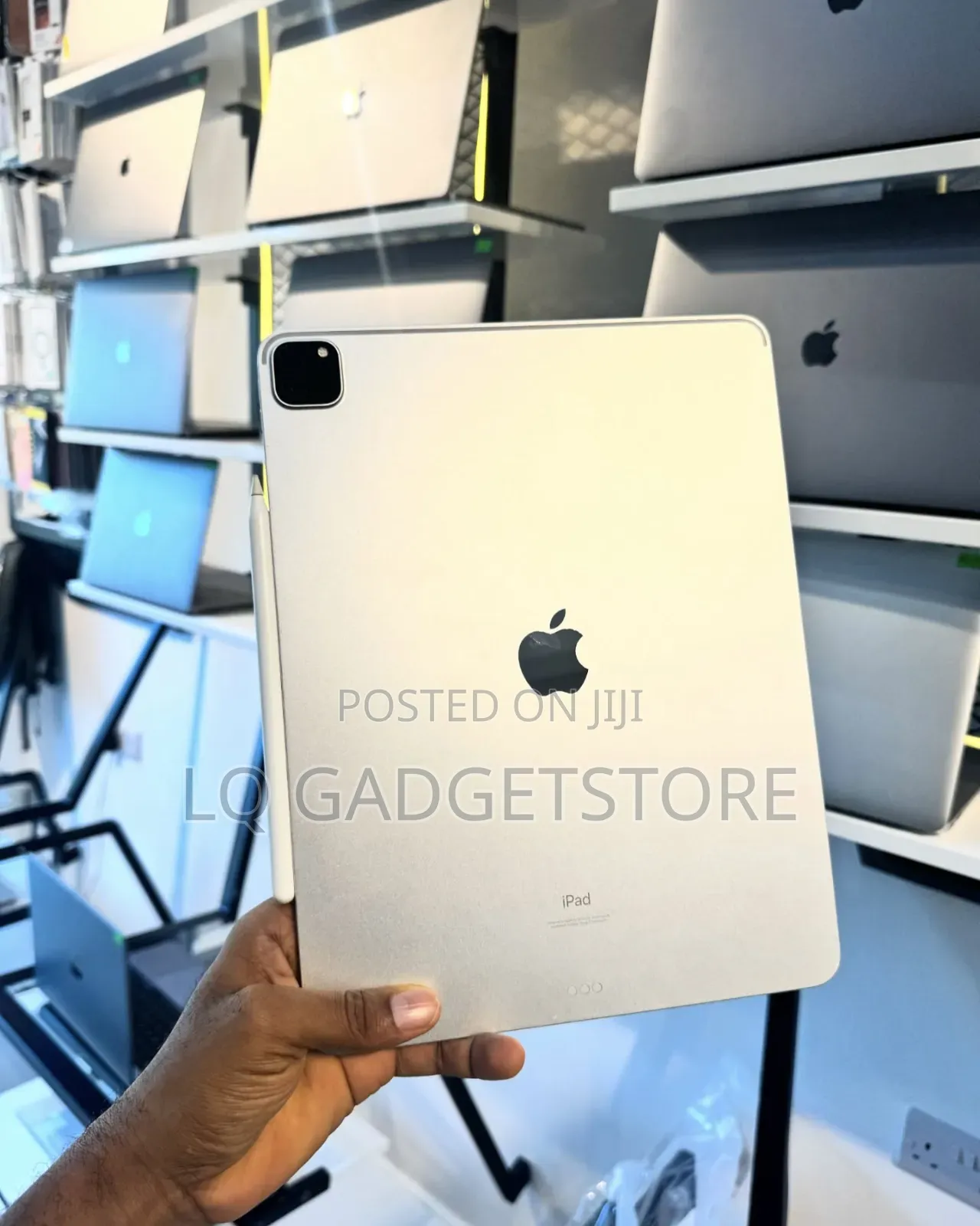 Apple iPad Pro 12.9 (2022) 512 GB Gray