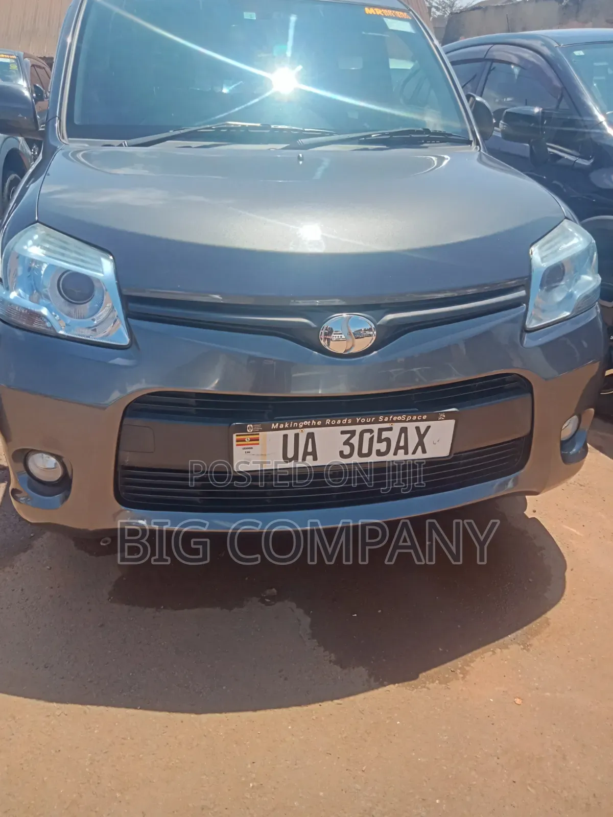 Toyota Sienta 1.5 AWD 2012 Silver