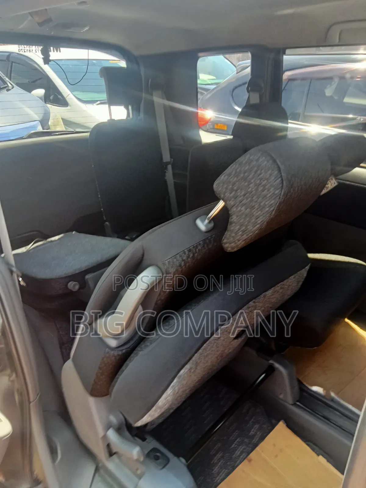 Toyota Sienta 1.5 AWD 2012 Silver