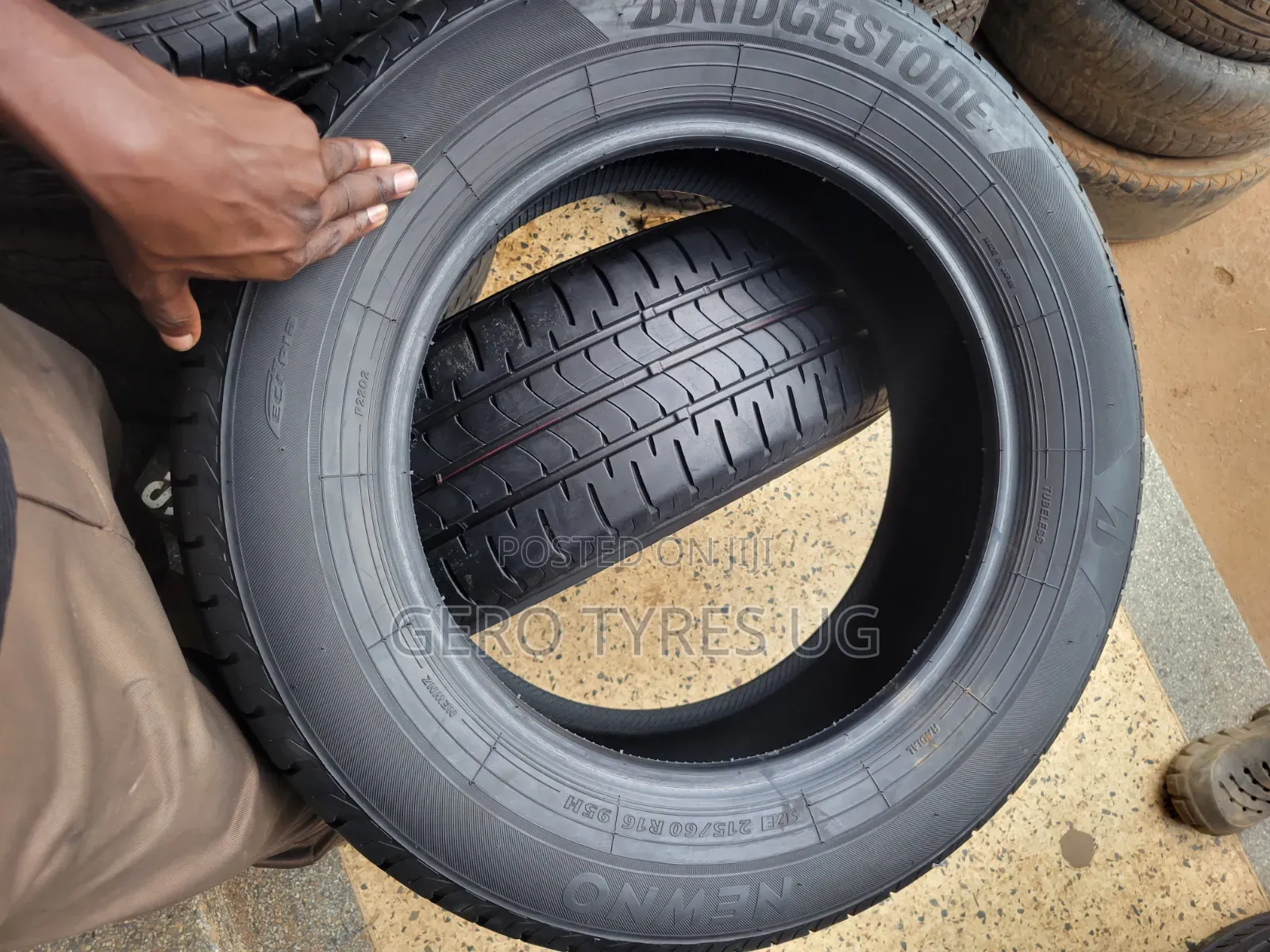 Bridgestone Japan Used Tyres Still in the Good Condition