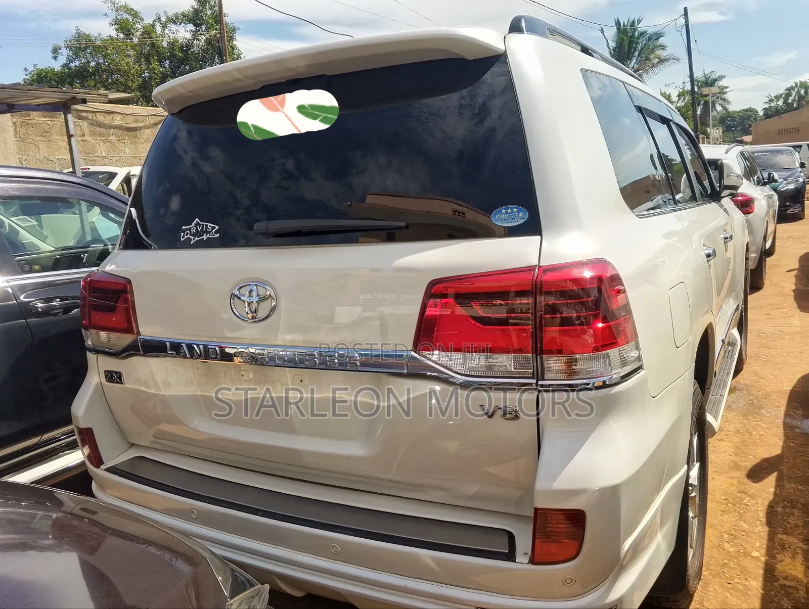 Toyota Land Cruiser 4.6 V8 ZX 2018 White