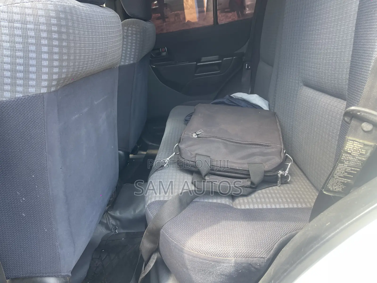 Mitsubishi Pajero IO 2000 White