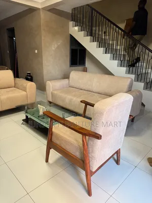 Fashionable Sofa