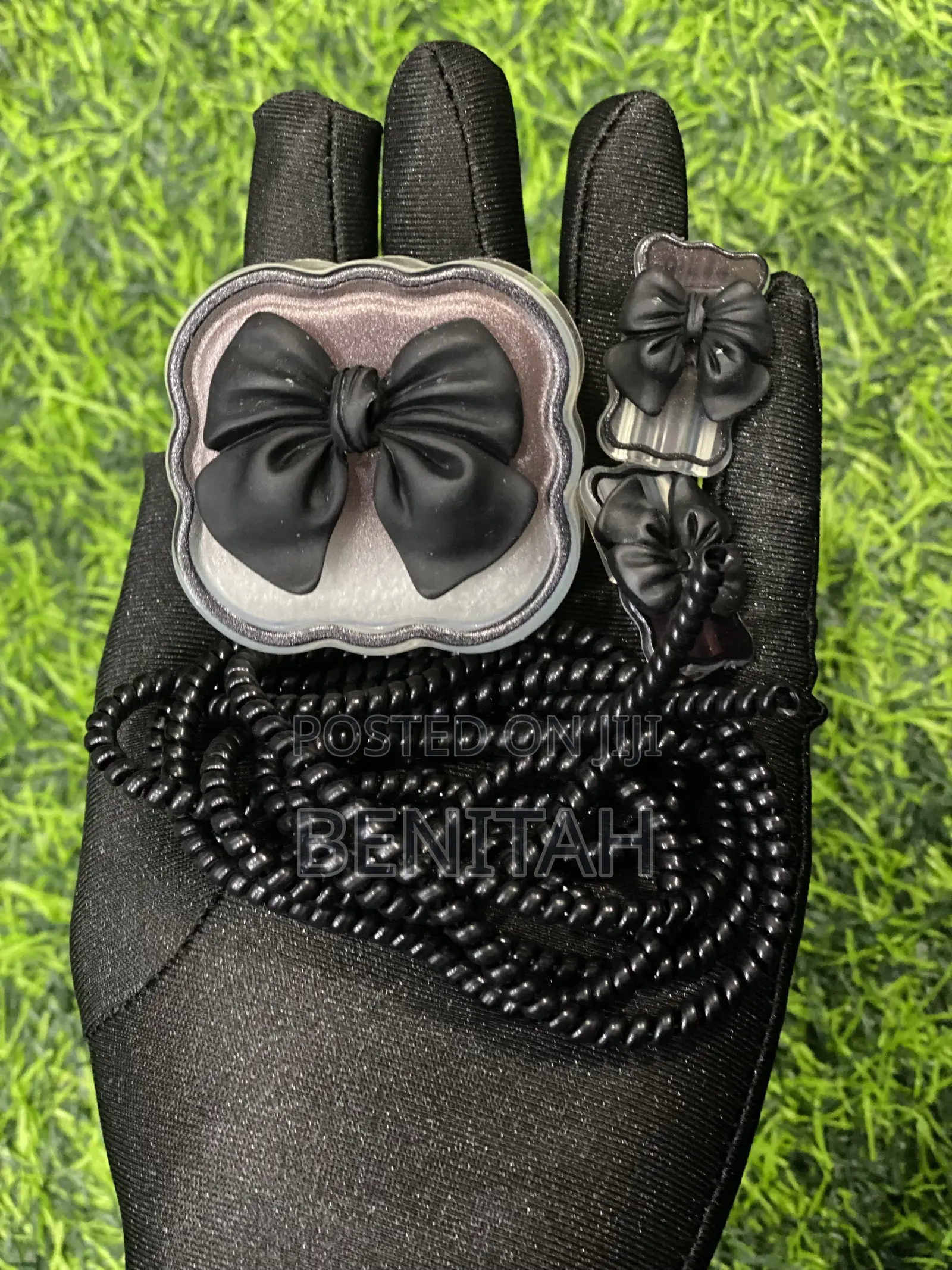 Charger Protector Cover. Black Bow