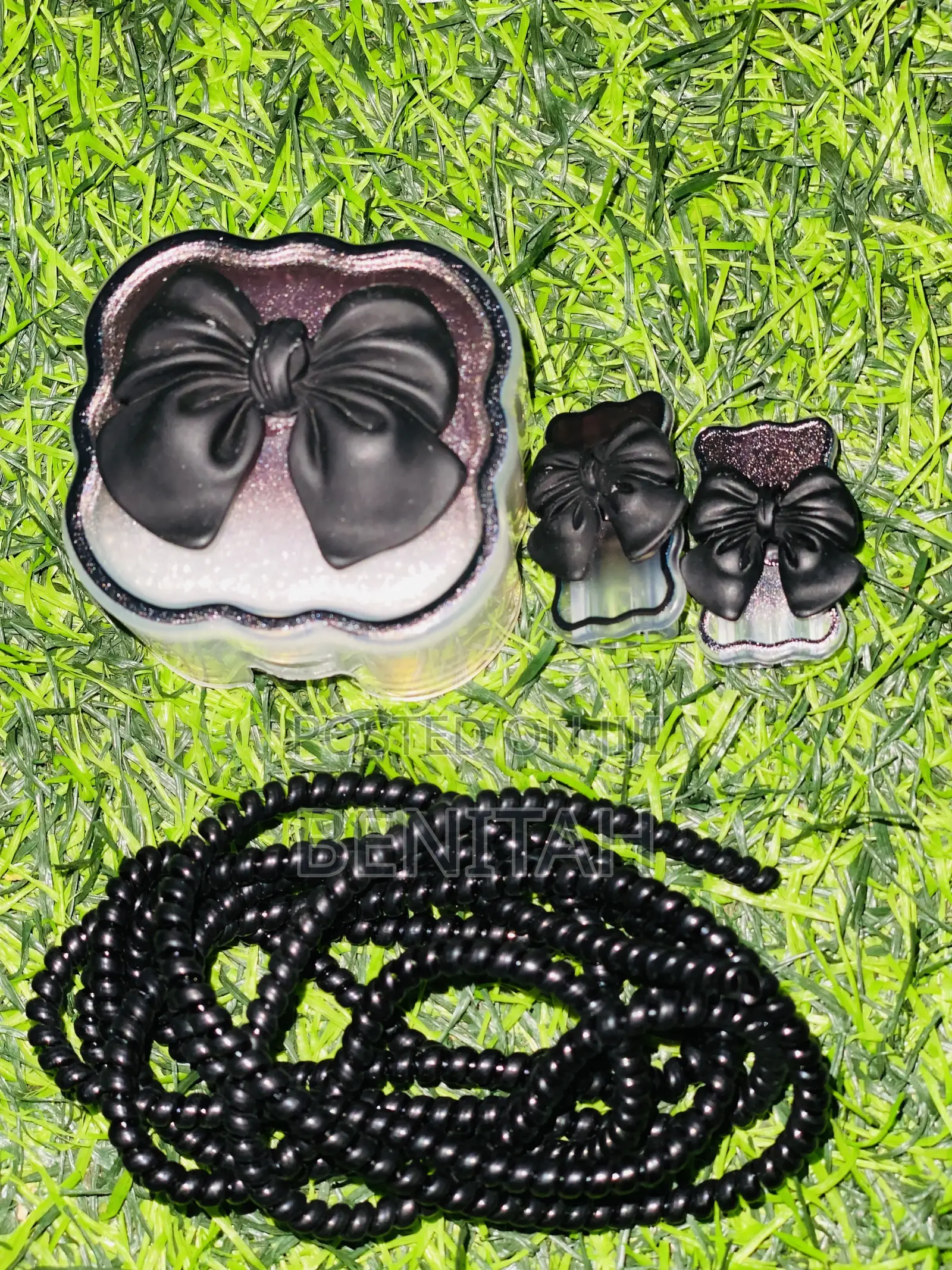 Charger Protector Cover. Black Bow