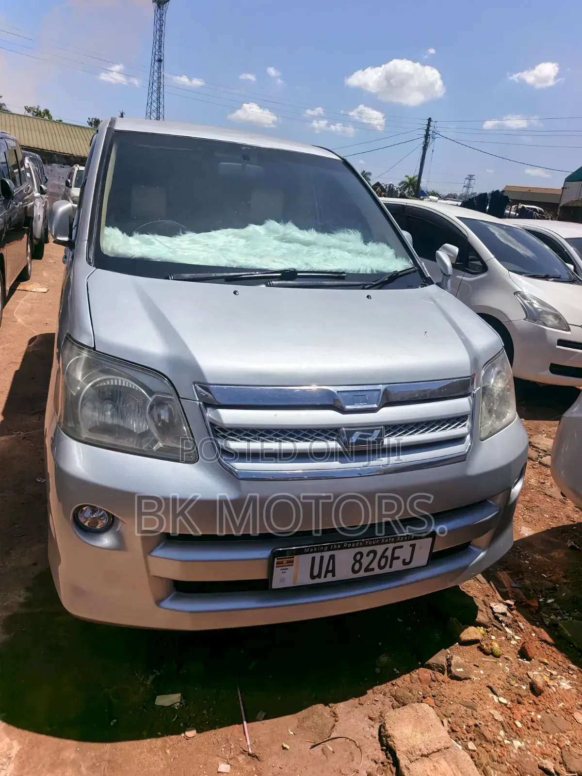 Toyota Noah 2.0 FWD (8 Seater) 2003 Silver