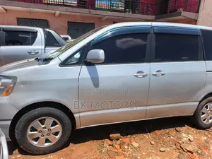 Toyota Noah 2.0 FWD (8 Seater) 2003 Silver
