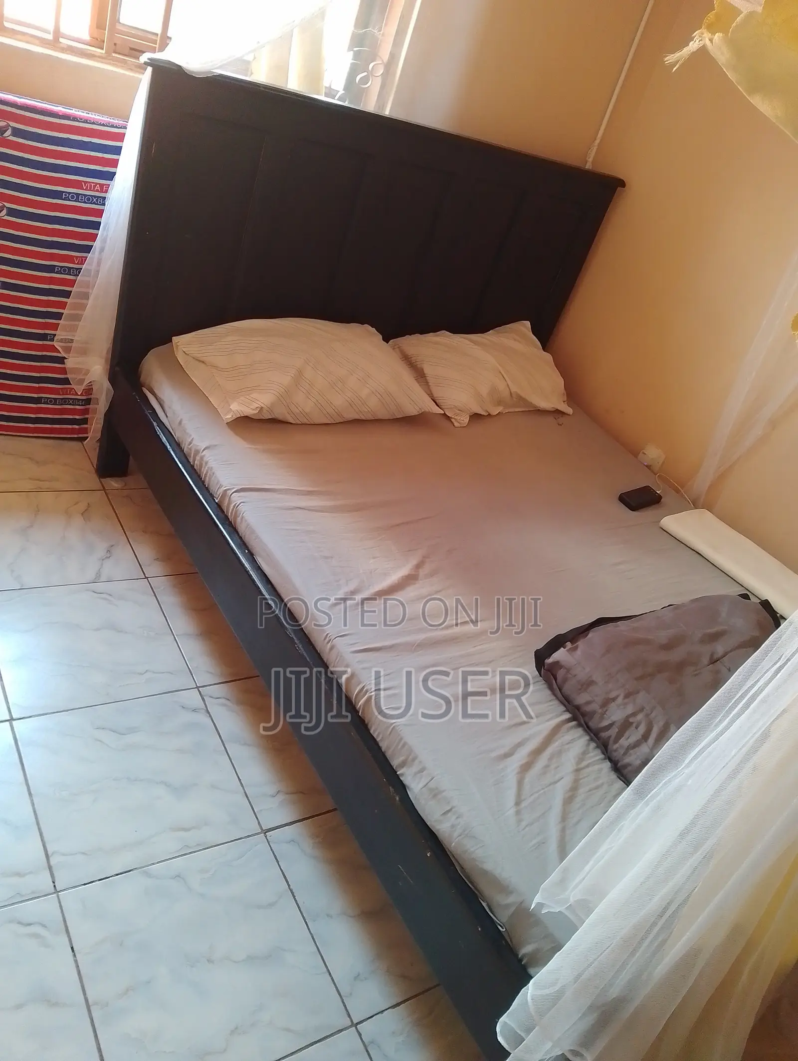 5*6 Wooden Bed