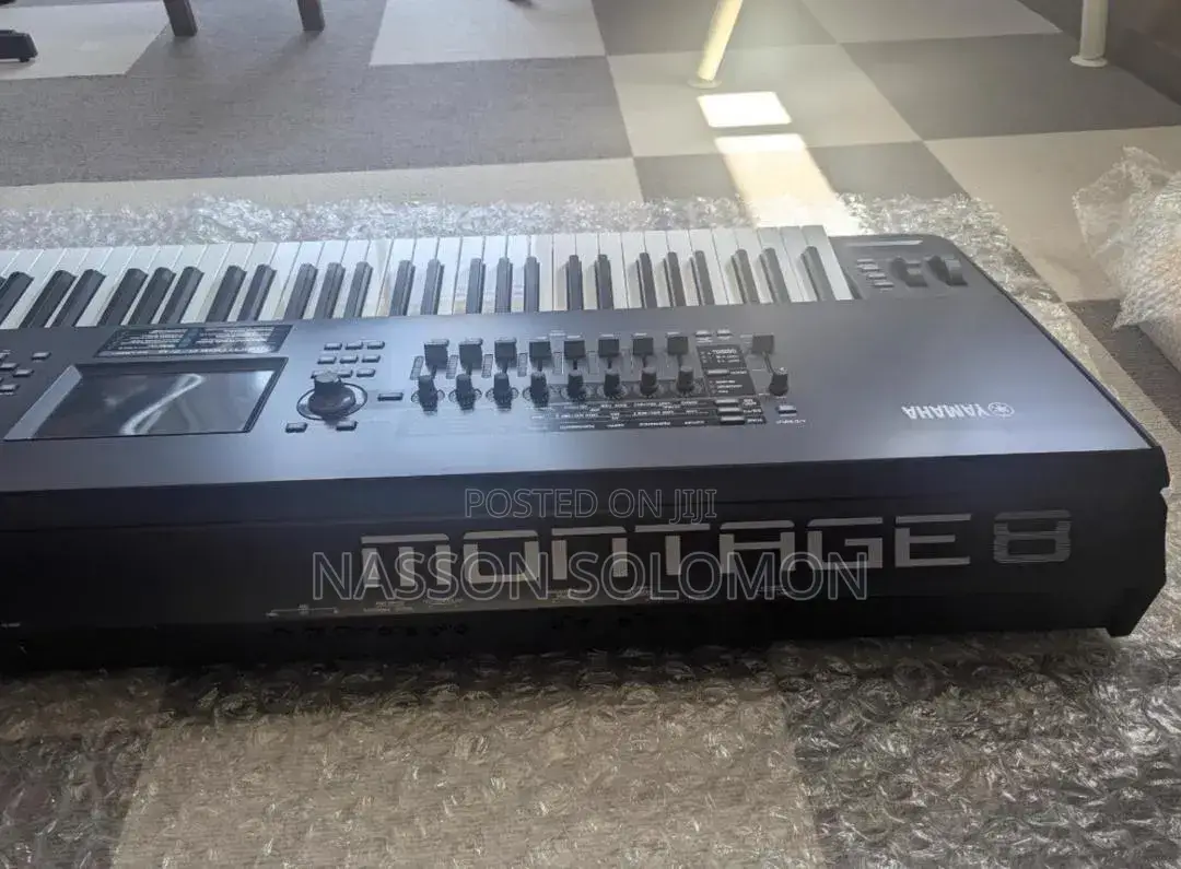 Yamaha Montage 8 Keyboard