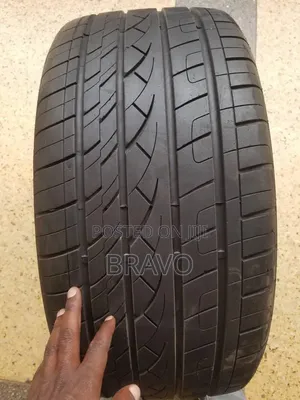285/35r22 Durun Tyre in Good Condition.