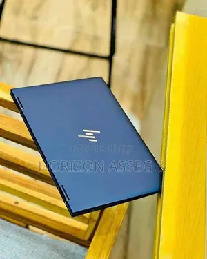New Laptop HP Elite Dragonfly G3 8GB Intel Core i5 SSD 256GB