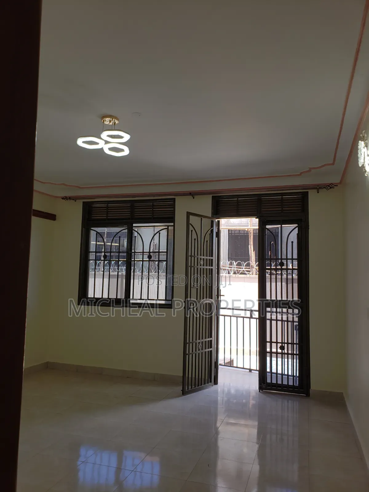 2bdrm Apartment in Kitetika Gayaza Rd, Kawempe for rent