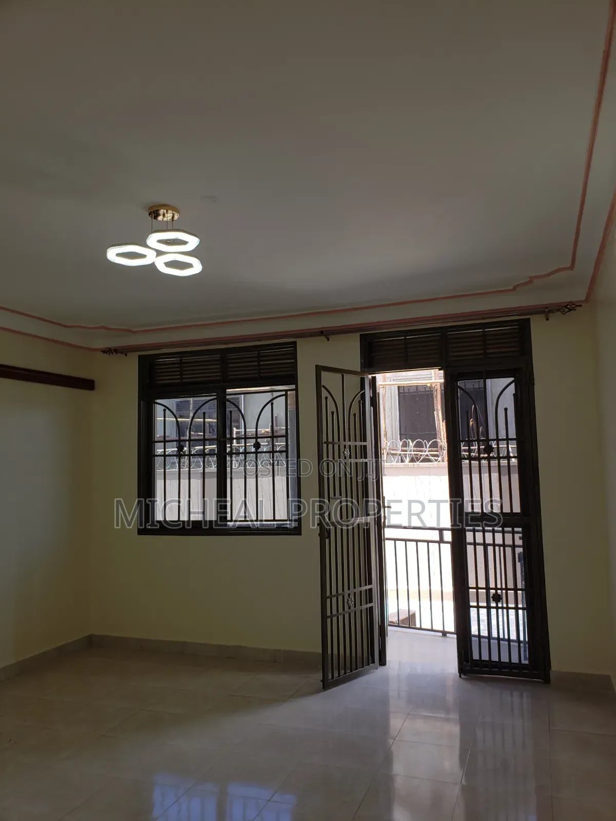 2bdrm Apartment in Kitetika Gayaza Rd, Kawempe for rent