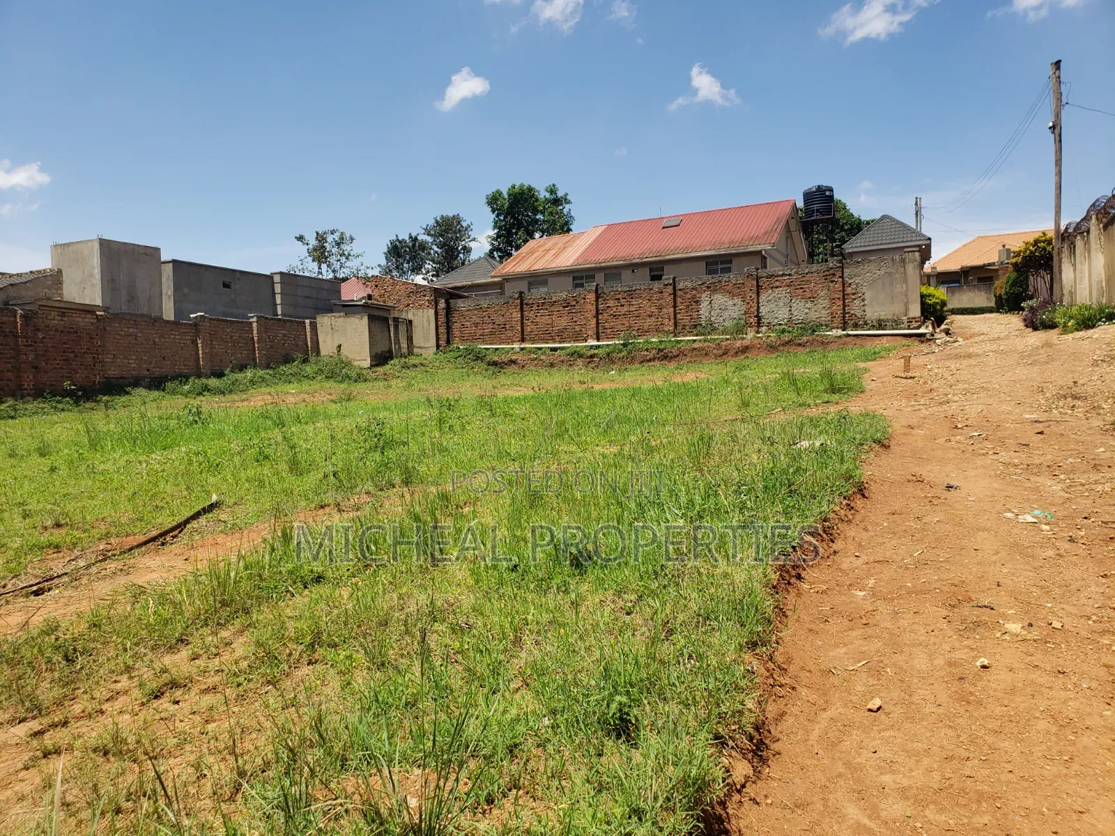 Plot for Sell Kitezi Kabaganda at 35m With Land Titles