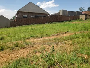 Plot for Sell Kitezi Kabaganda at 35m With Land Titles