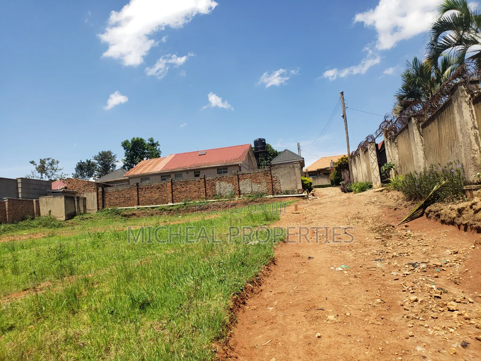 Plot for Sell Kitezi Kabaganda at 35m With Land Titles