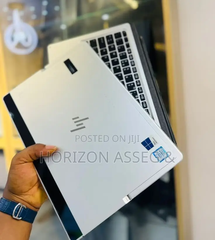 New Laptop HP Elite X2 1012 8GB Intel Core i5 SSD 256GB