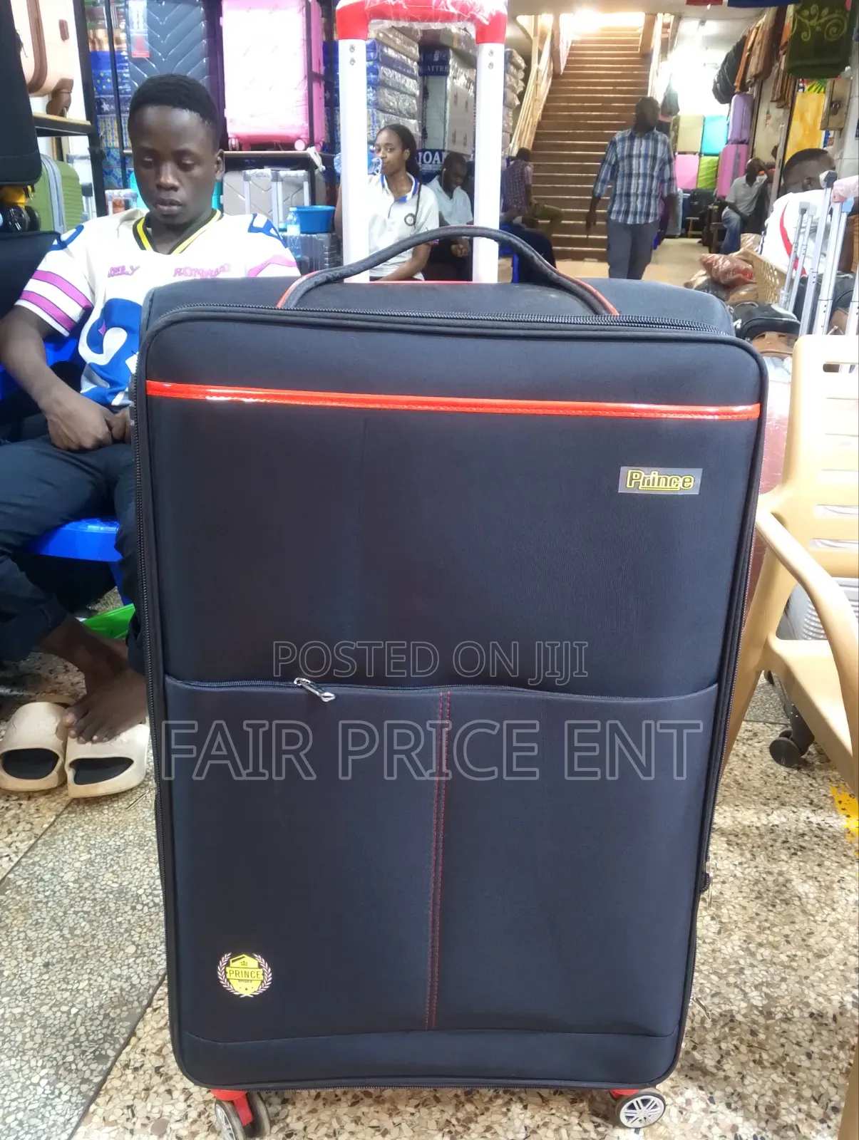Original Cloth Suitcase. Prince. Extra Large.( Black and Red)