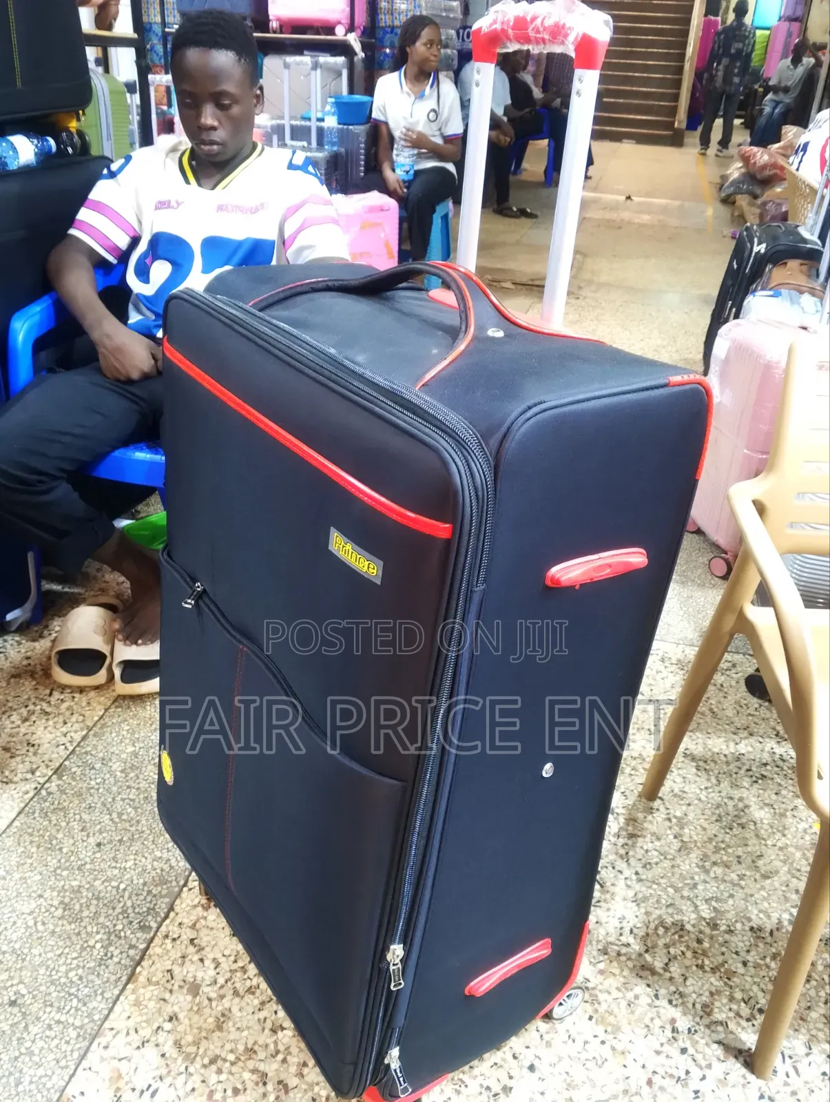 Original Cloth Suitcase. Prince. Extra Large.( Black and Red)