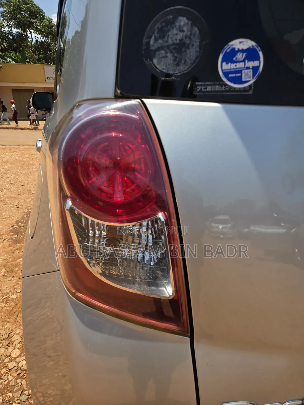 Toyota Ractis 1.5 FWD 2009 Silver