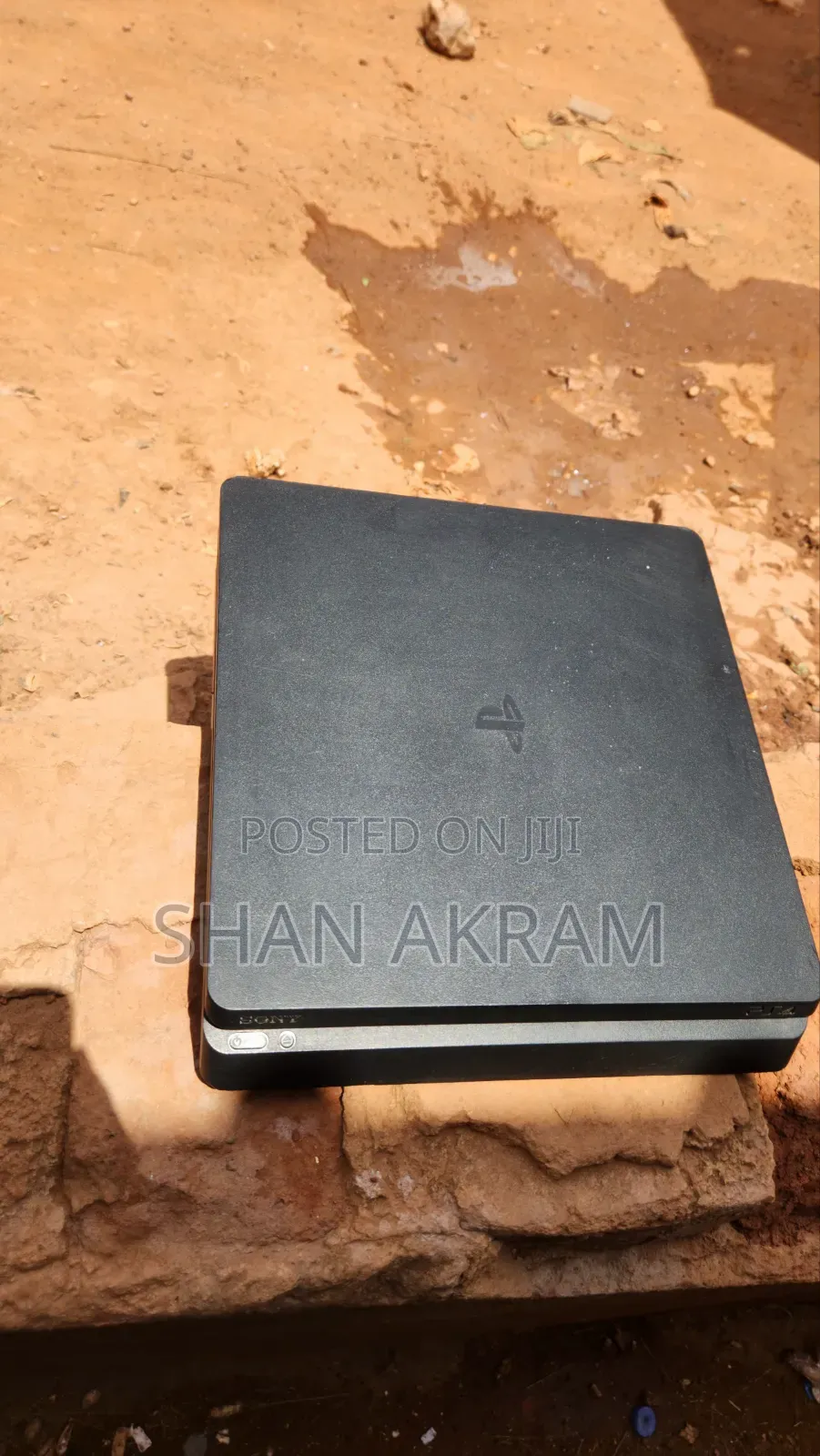 Playstation 4 Slim Chipped Ver.9.00 1TB 14 Games