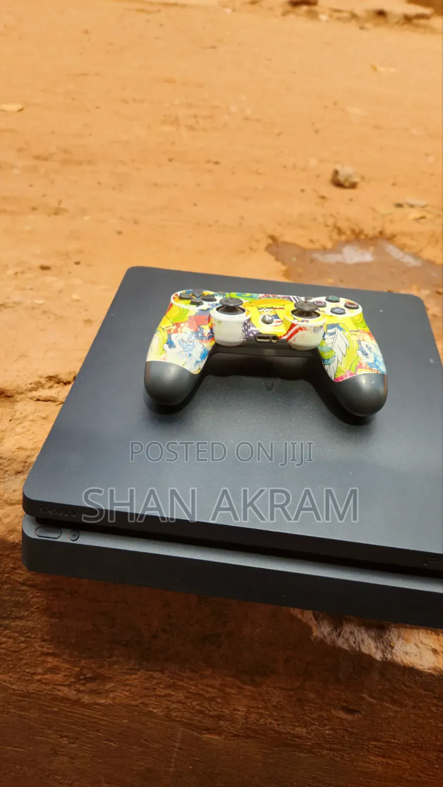 Playstation 4 Slim Chipped Ver.9.00 1TB 14 Games