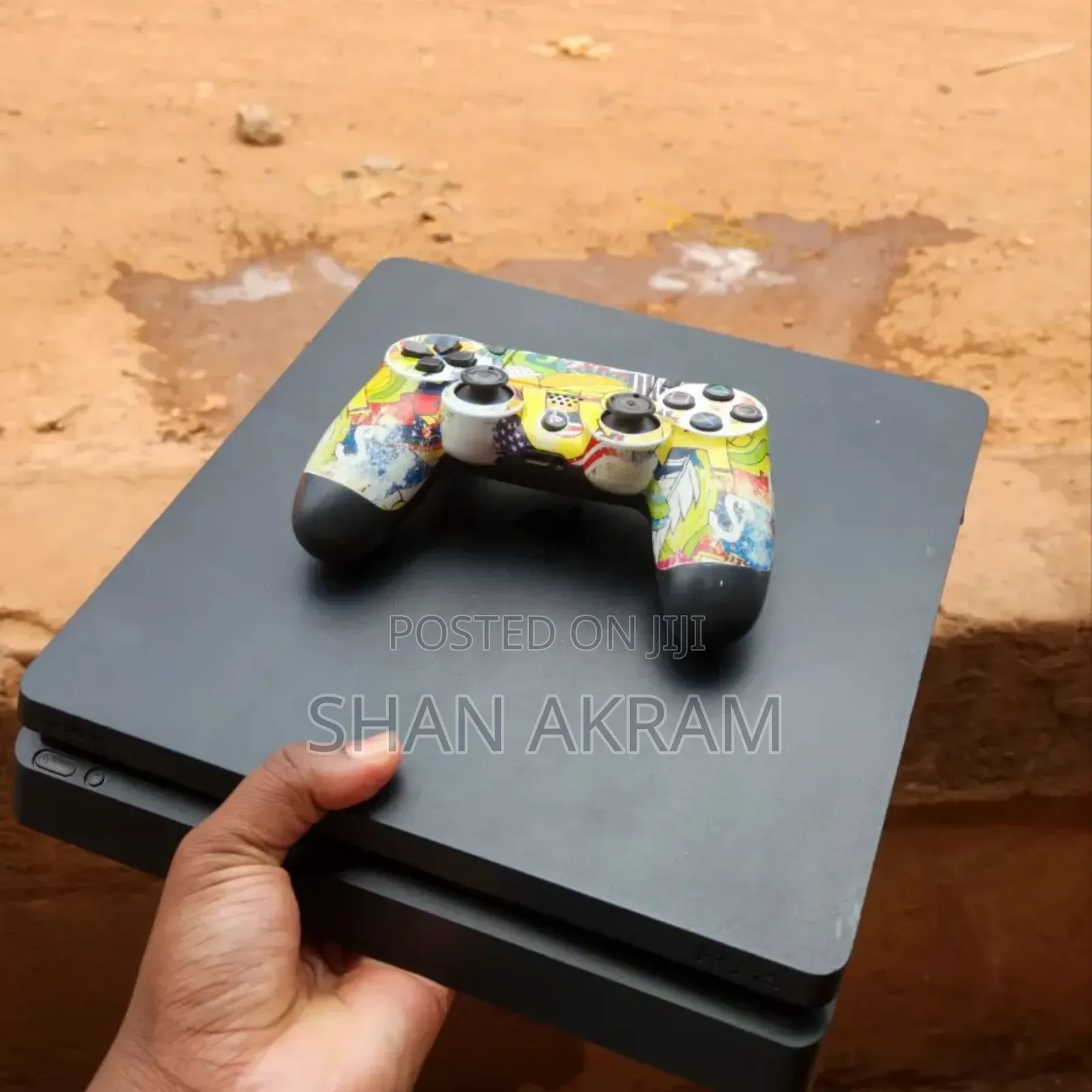 Playstation 4 Slim Chipped Ver.9.00 1TB 14 Games