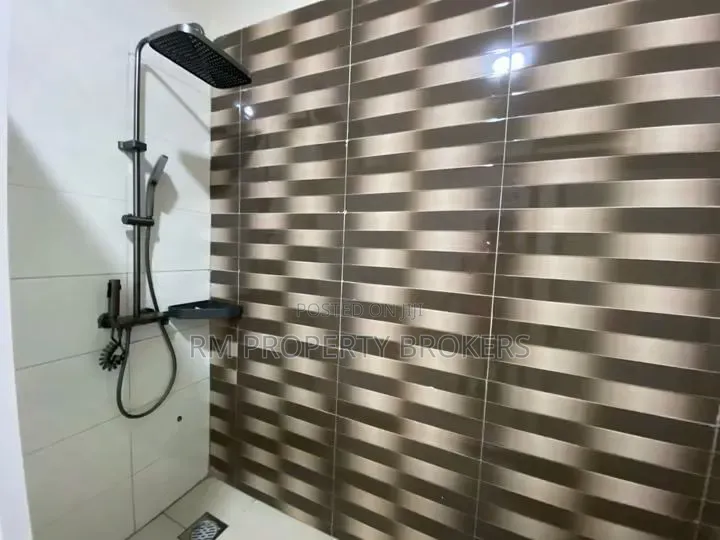 3bdrm Apartment in Lukuli Road, Central Division for rent