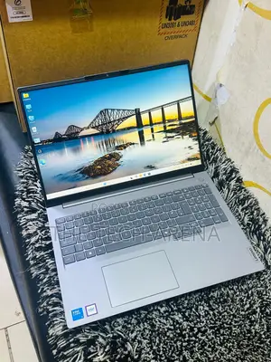 New Laptop Lenovo ThinkBook 14 G8 IAL 16GB Intel Core i5 SSD 512GB