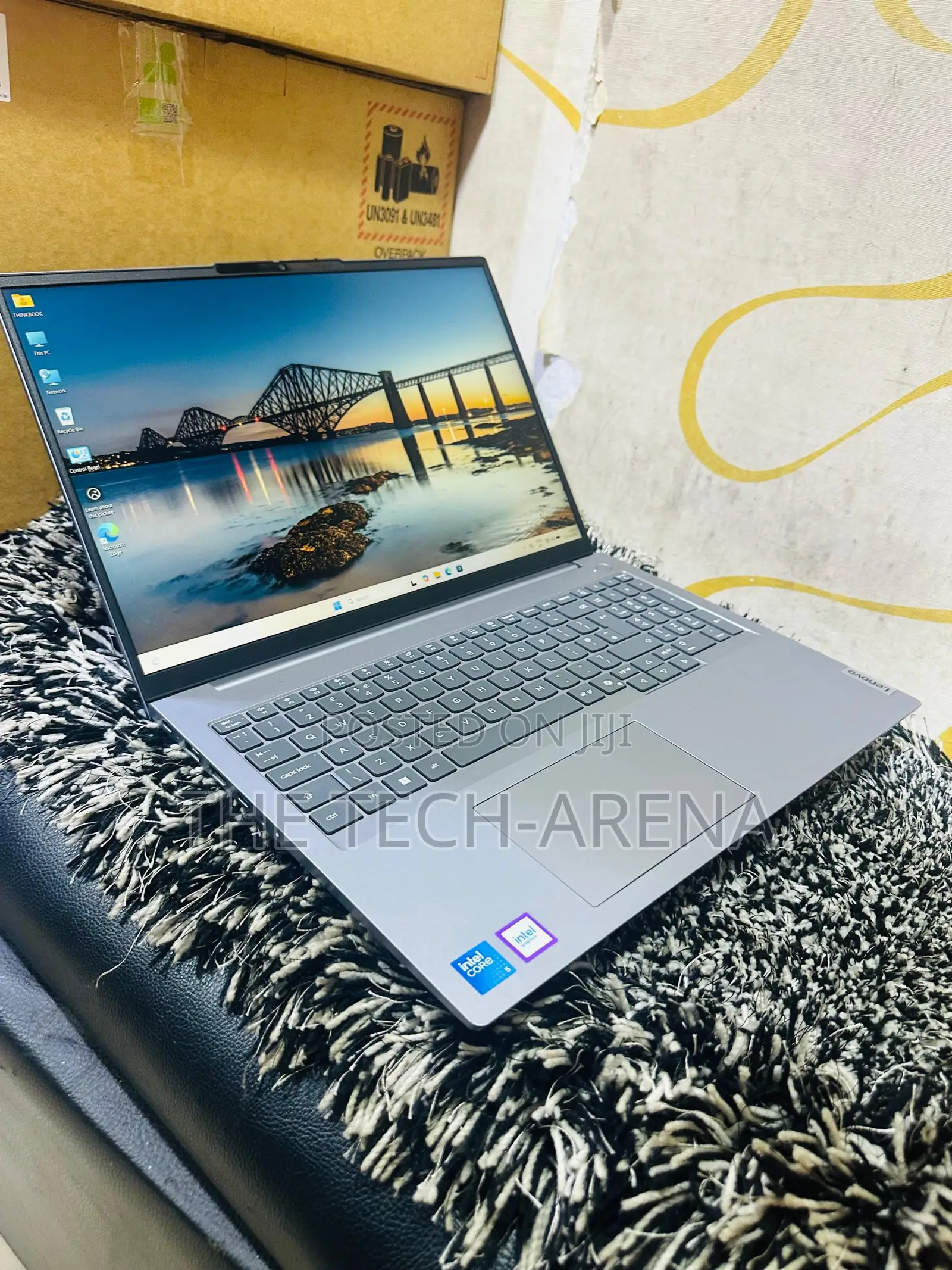 New Laptop Lenovo ThinkBook 14 G8 IAL 16GB Intel Core i5 SSD 512GB