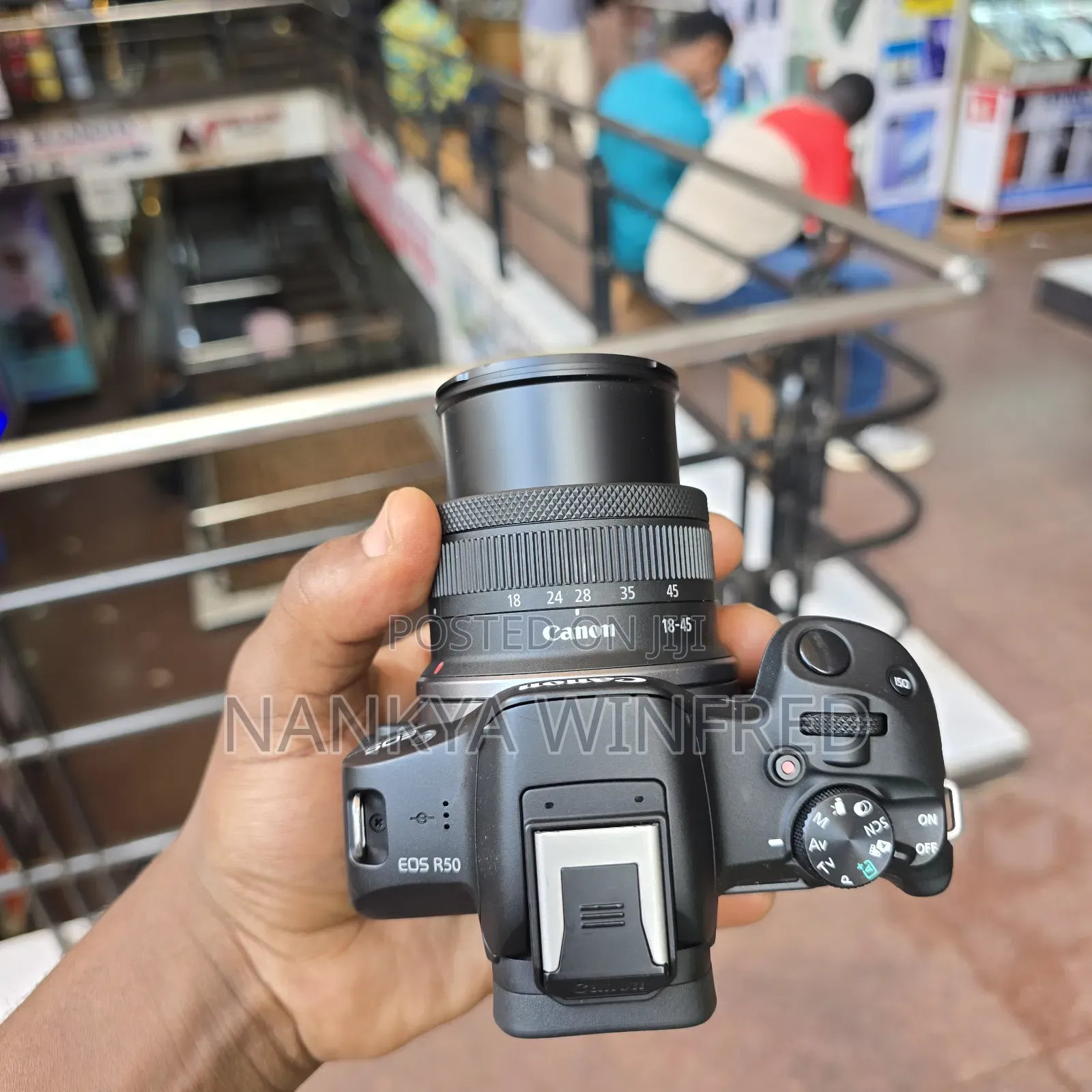 EOS R 50 Canon With 18-45mm